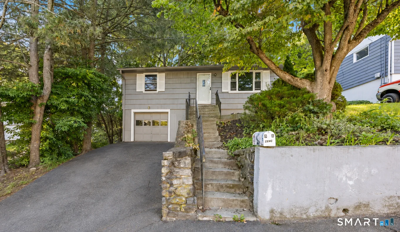 96 Oldham Avenue, Waterbury, CT