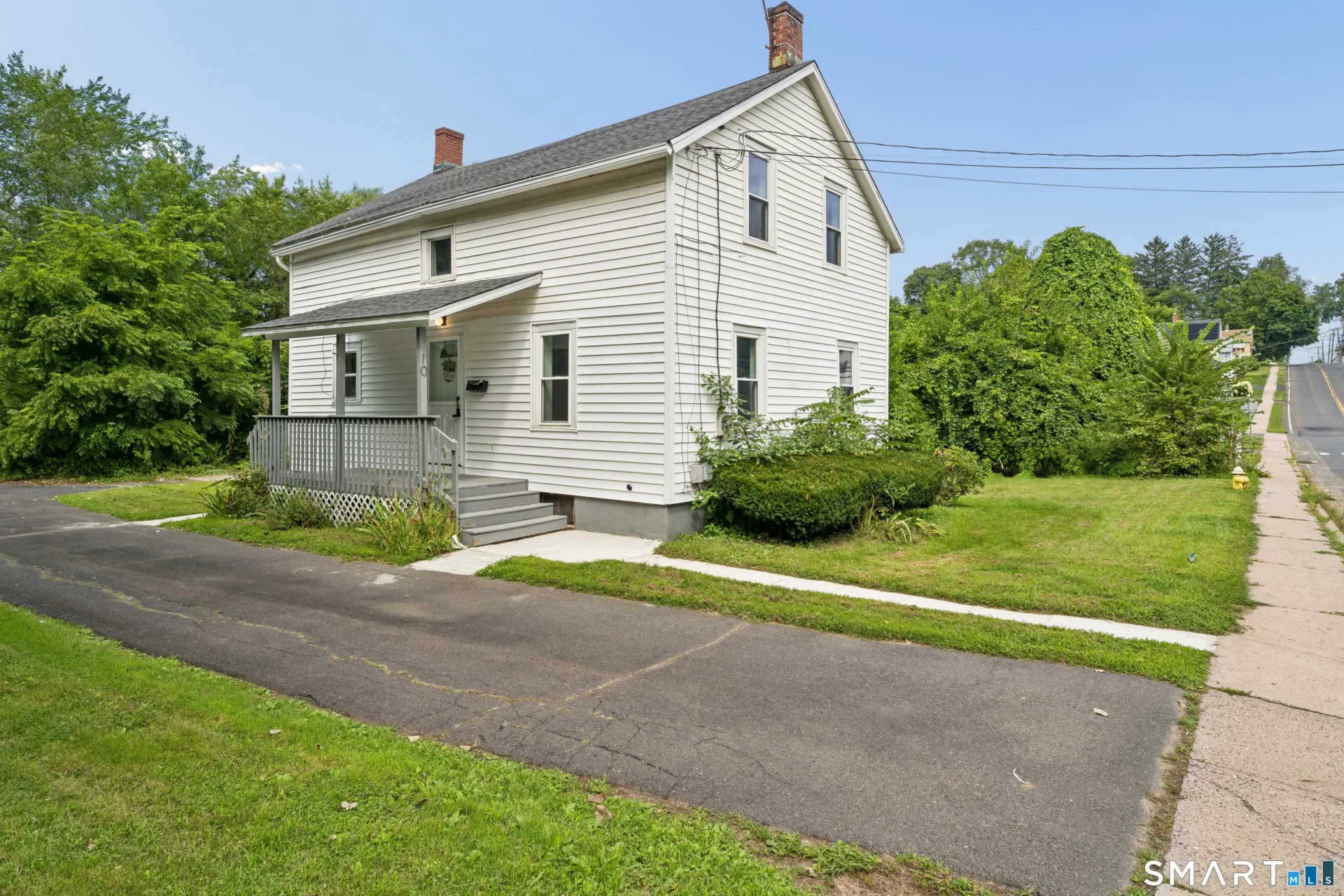 10 Center Street, Windsor Locks, CT