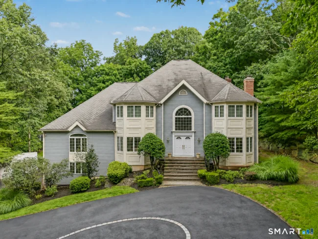 97 Brookhollow Lane