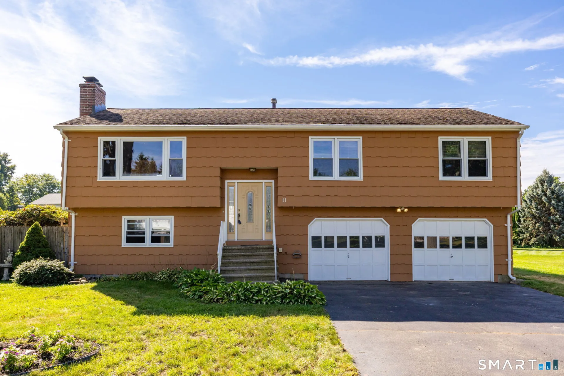 11 Londonderry Lane, Milford, CT