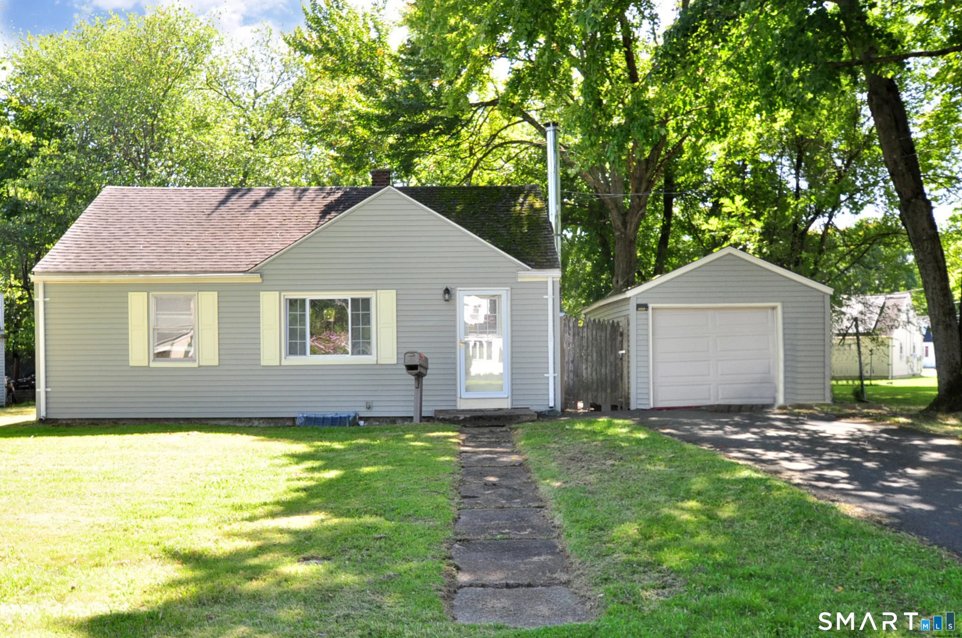 11 Tanglewood Drive, Windsor, CT