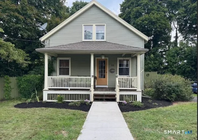 11 Grant Avenue
