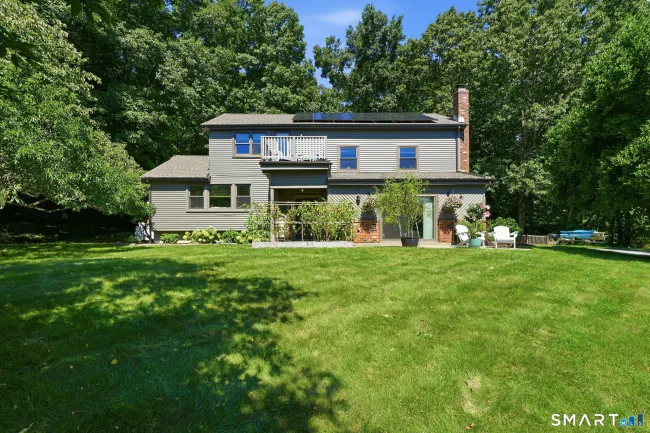 11 Falls Circle