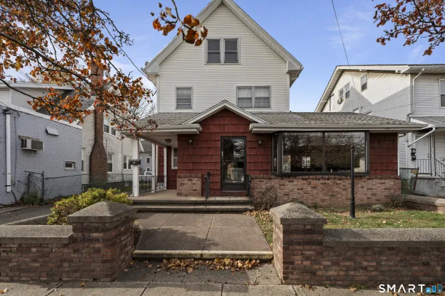 1422 Dixwell Avenue