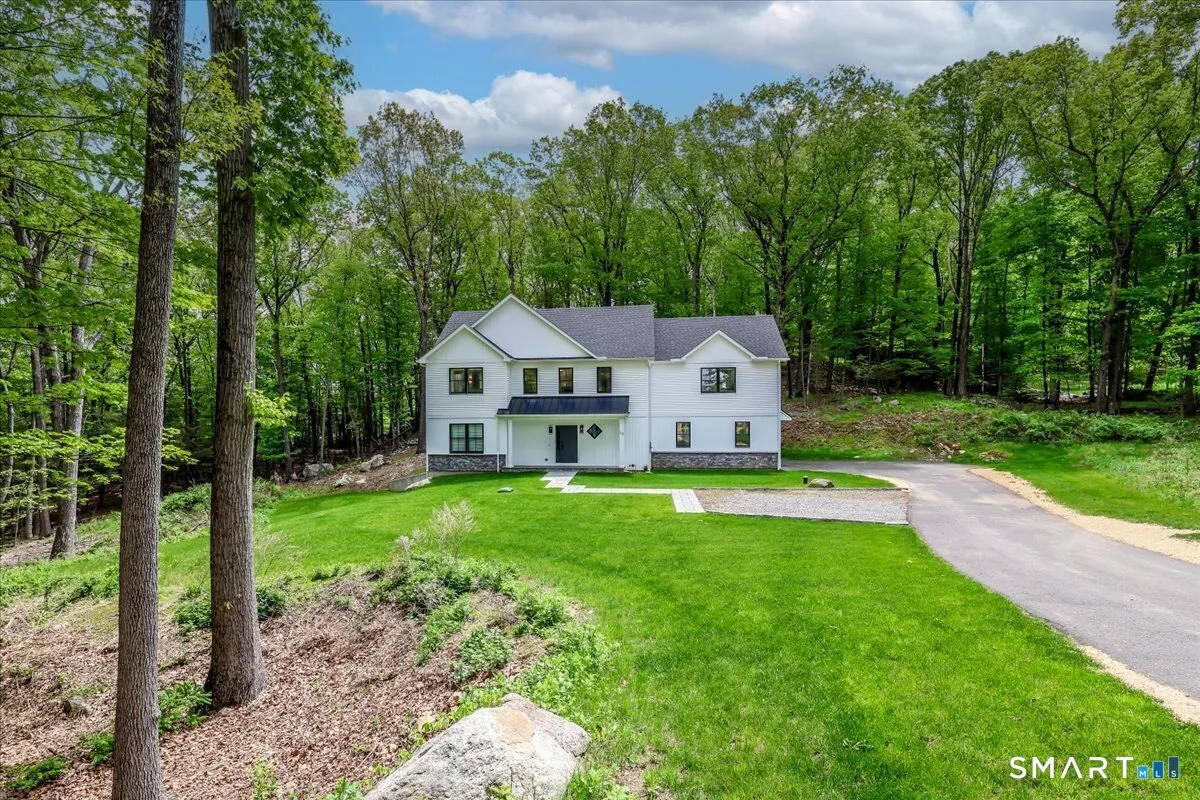 38 Hickory Lane, Ridgefield, CT