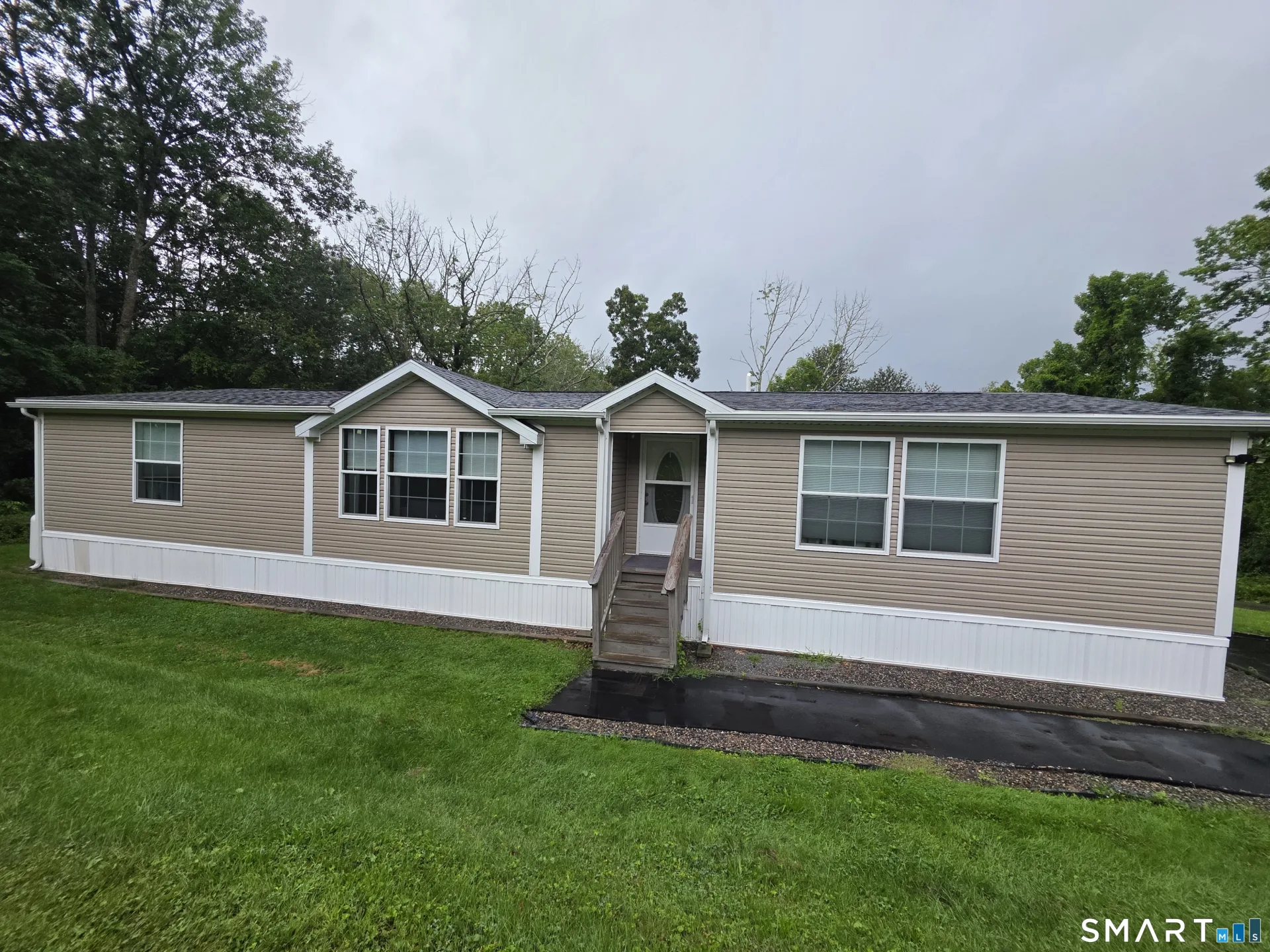 32 Richard Avenue, Griswold, CT