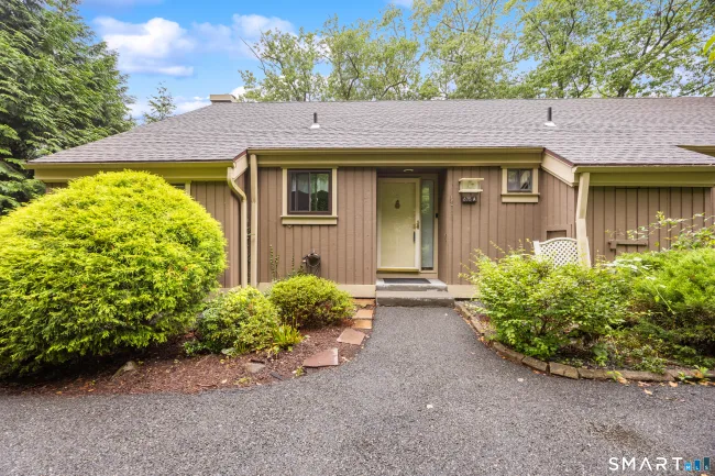875 Heritage Village #A