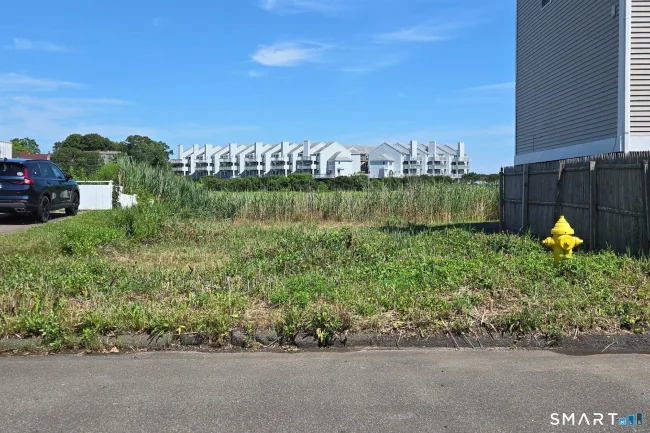53 1st Avenue, East Haven, CT