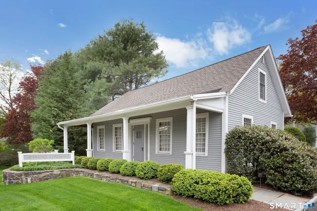10 Hale Lane #10