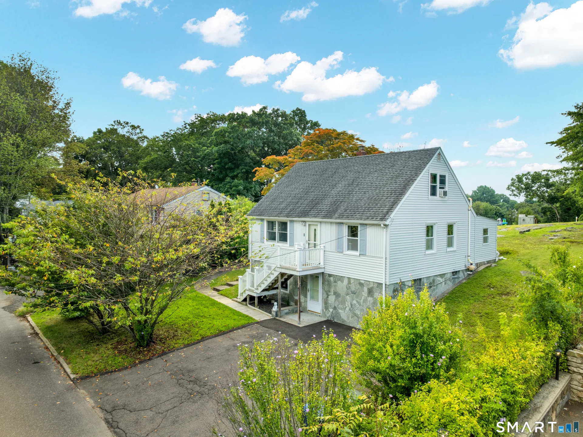 143 Red Oak Road, Bridgeport, CT