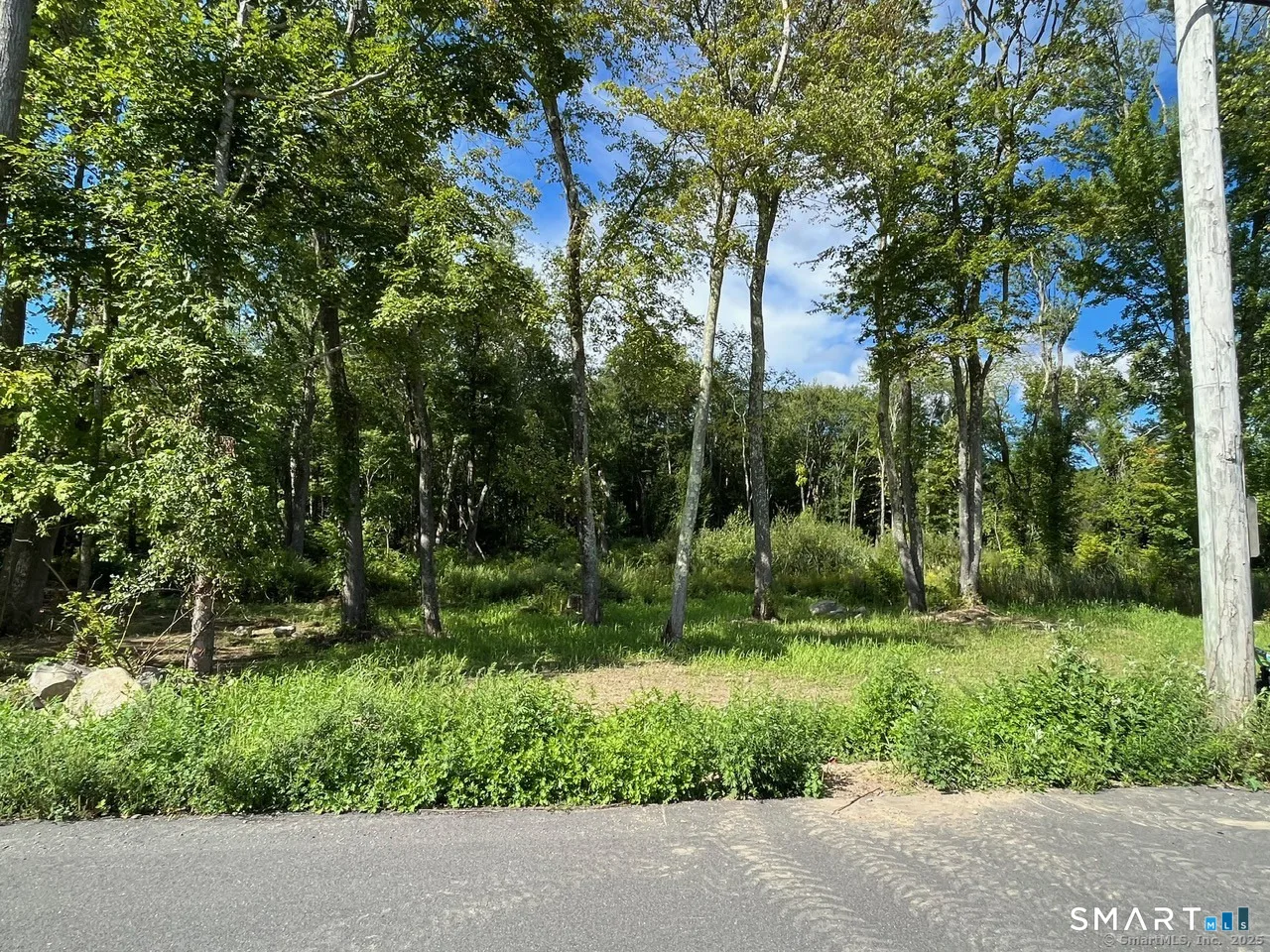 26 100 Acres Road, Newtown, CT