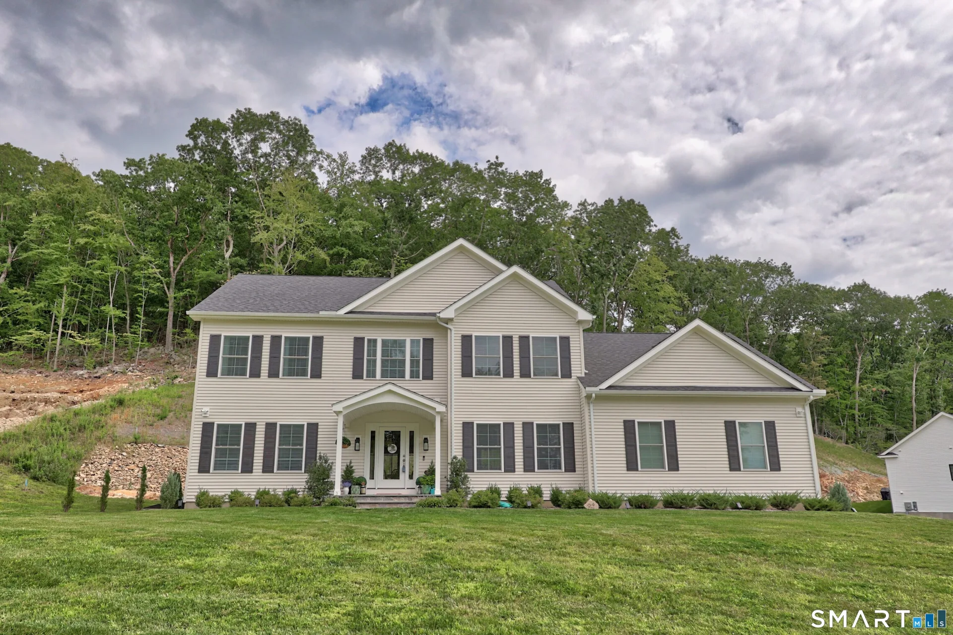 18 Hunting Ridge Road, Middlebury, CT