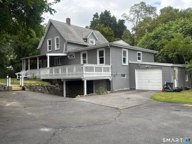 89 Hickory Street