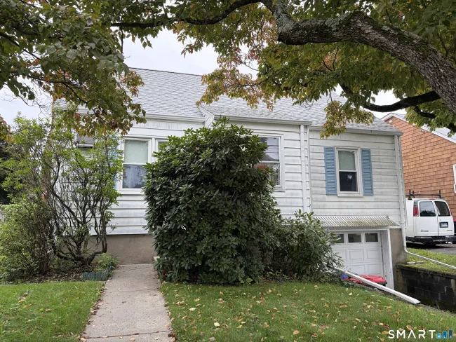 82 Magnolia Avenue