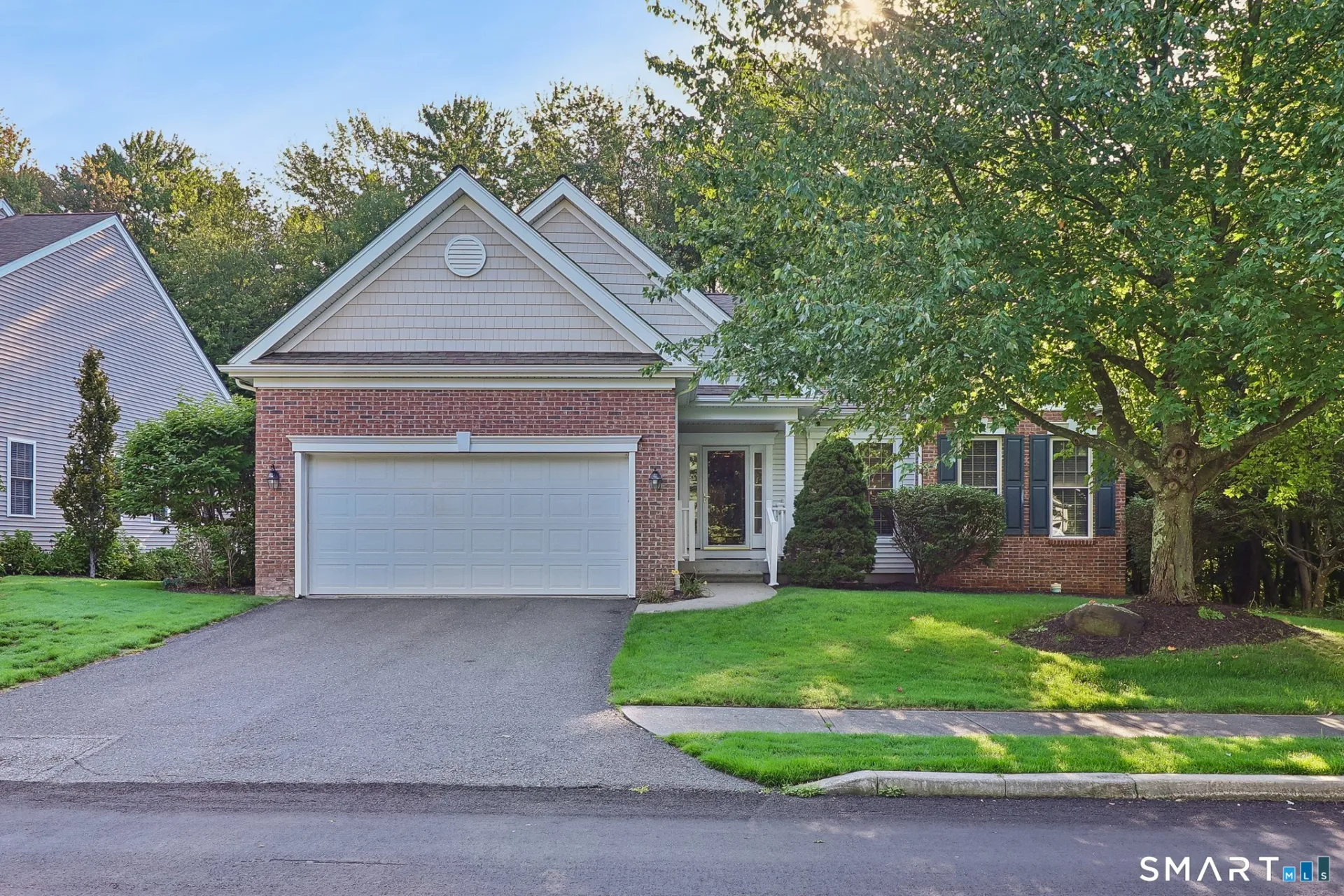 155 Country Club Drive #155, Oxford, CT