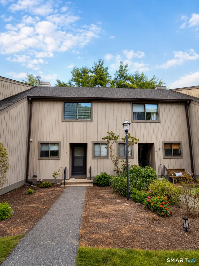 67 Cambridge Court #67