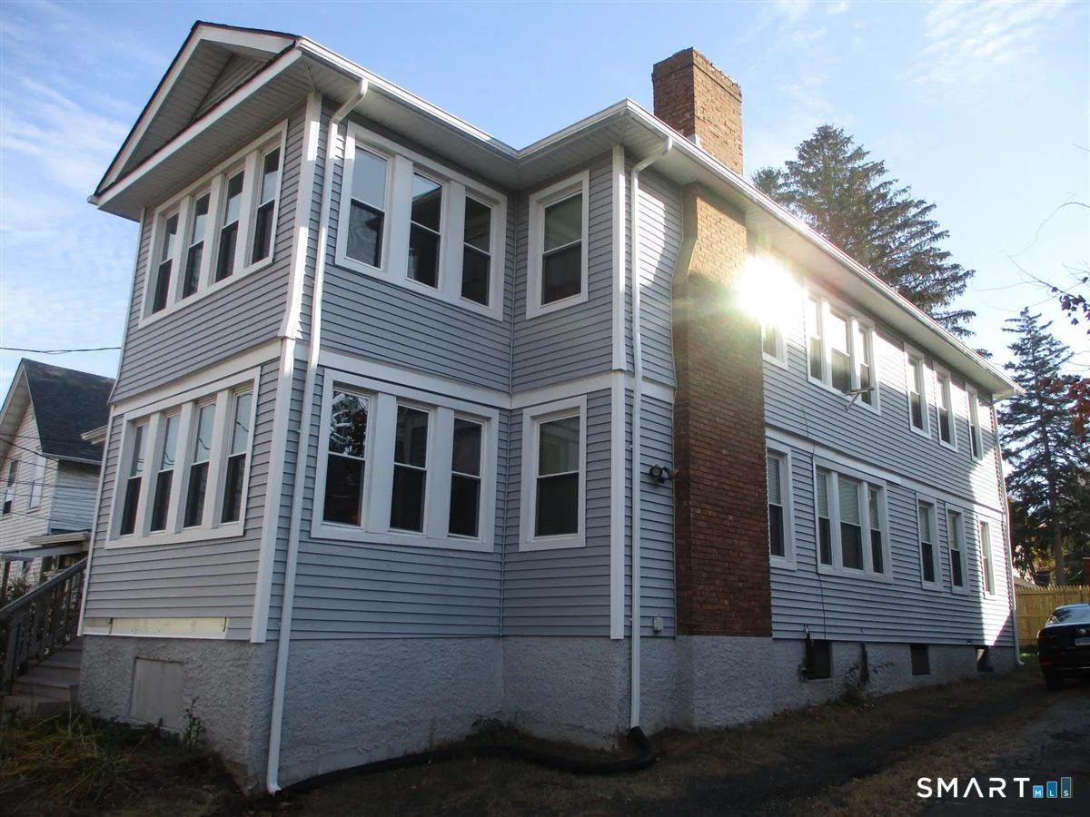 9 Newton Street, Meriden, CT