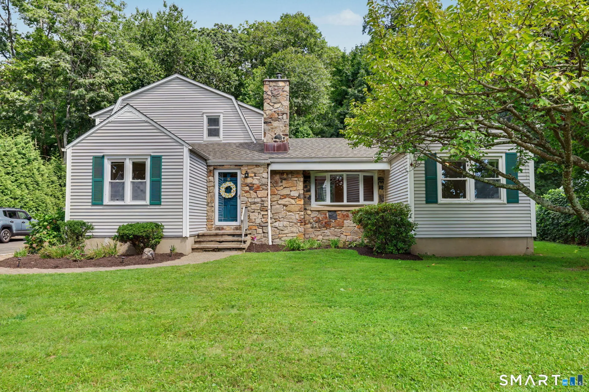 18 Buttonball Trail, Norwalk, CT