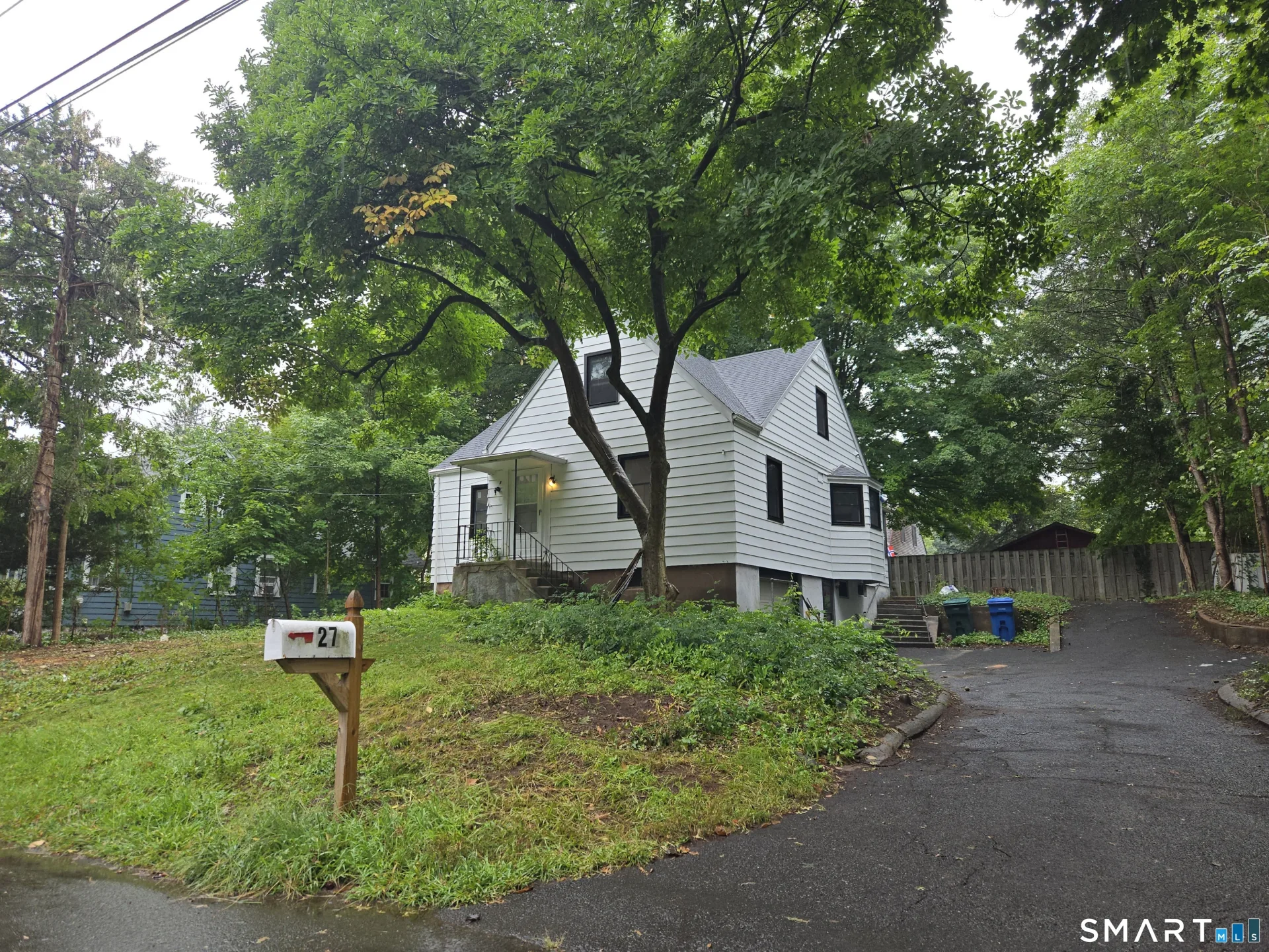 27 Vernon Street, Hamden, CT