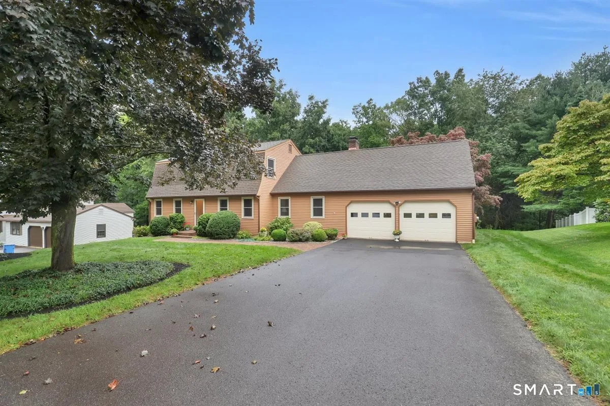 190 Valley View Road, Manchester, CT