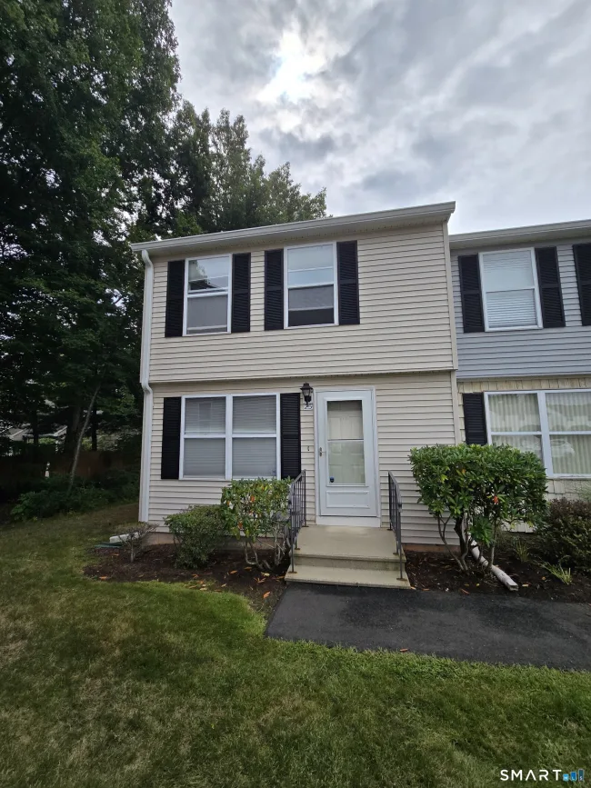 25 Summersweet Drive #25