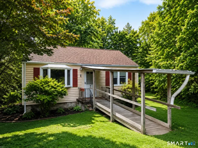 8 Darien Road