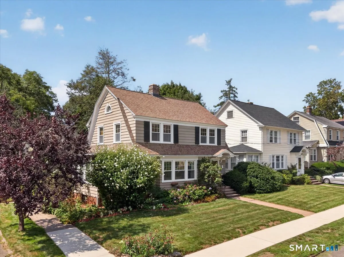 41 Greenway Street, Hamden, CT