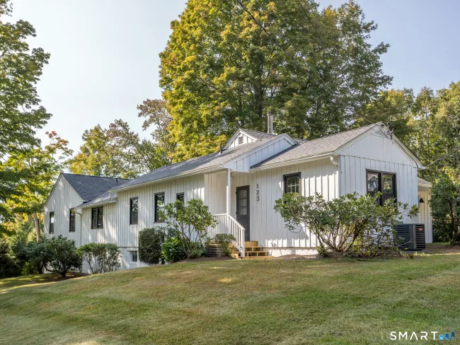 123 Old Litchfield Road