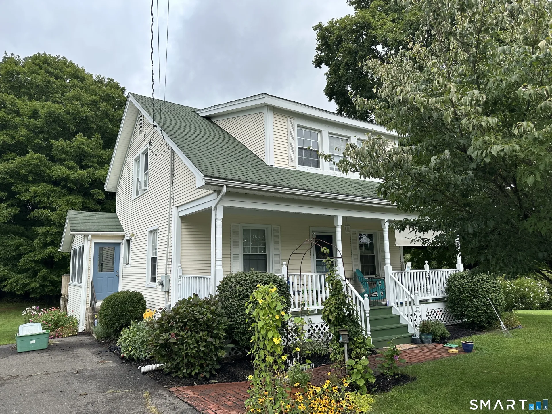 827 East Street, Southington, CT