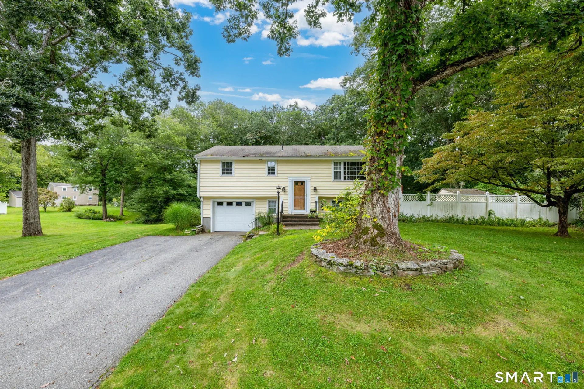 39 Beechwood Drive, Colchester, CT