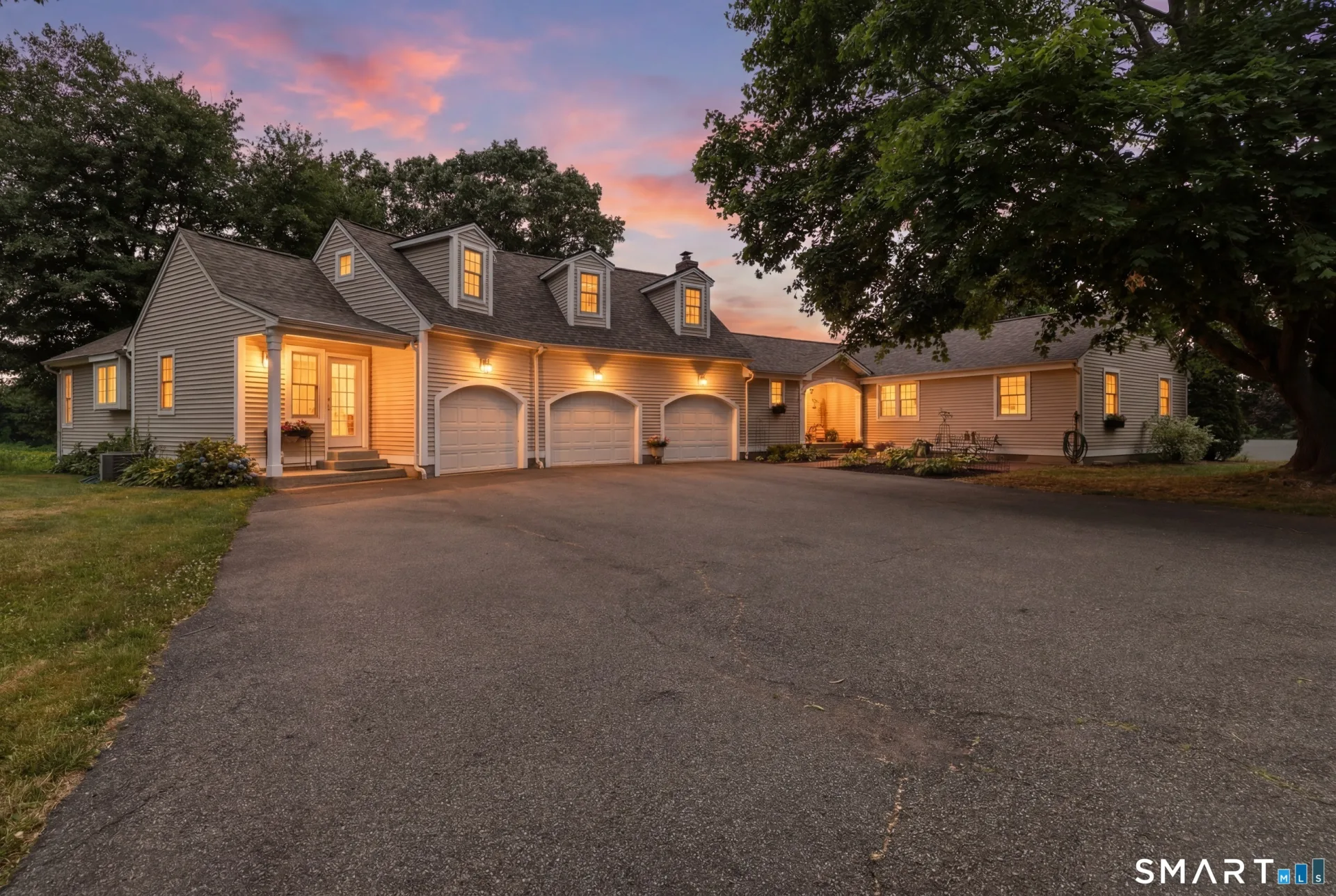 571 Woodland Street, Glastonbury, CT