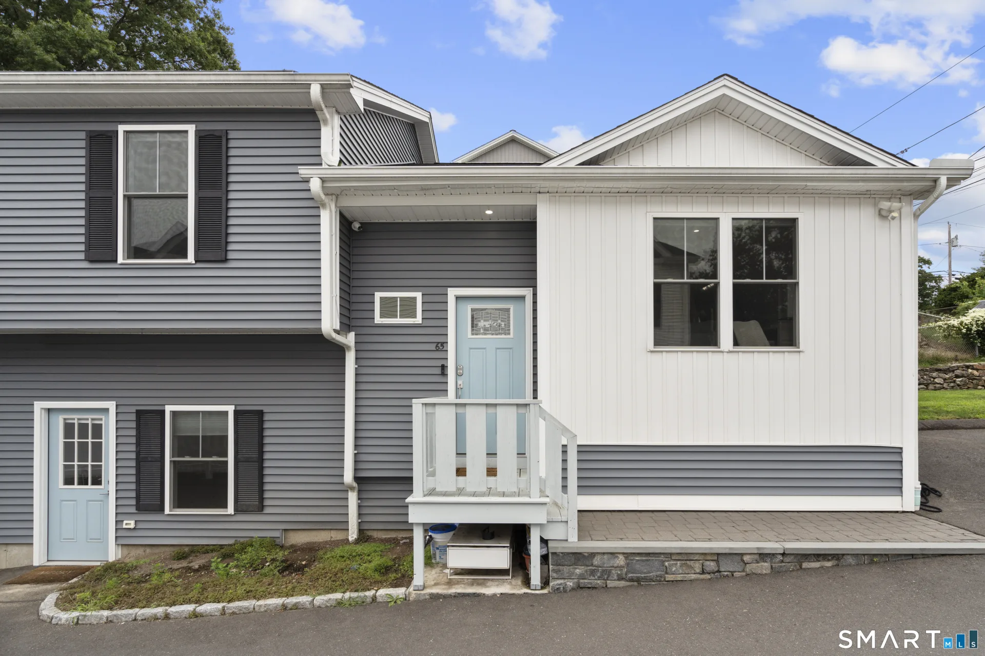 65 Sterling Street, Fairfield, CT