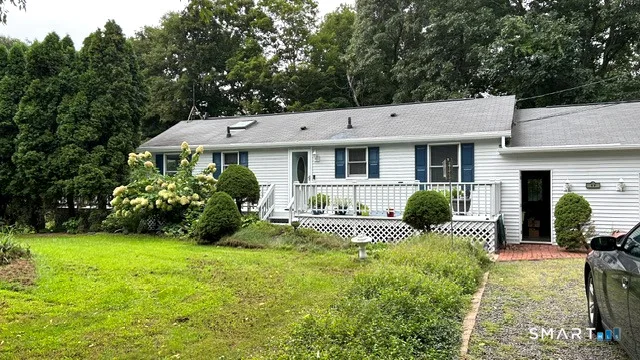 17 Blaine Avenue, Clinton, CT