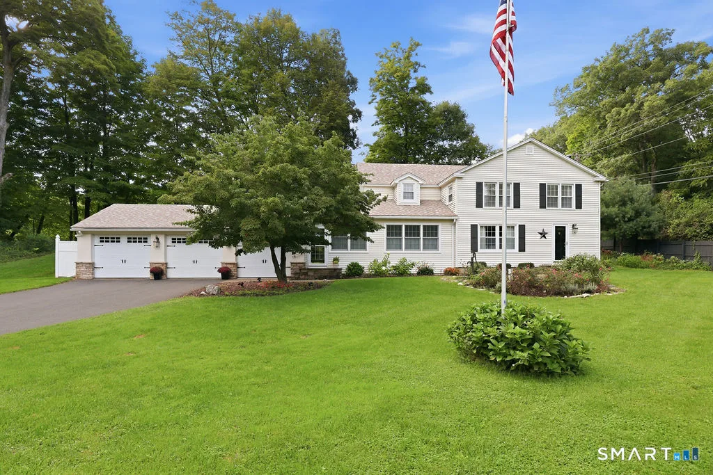 57 Westledge Road, Simsbury, CT