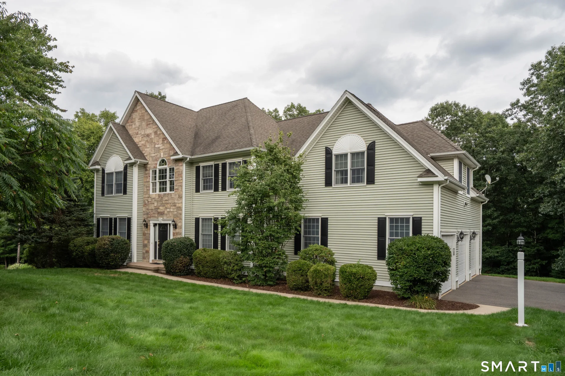 16 Hendrickson Lane, Farmington, CT