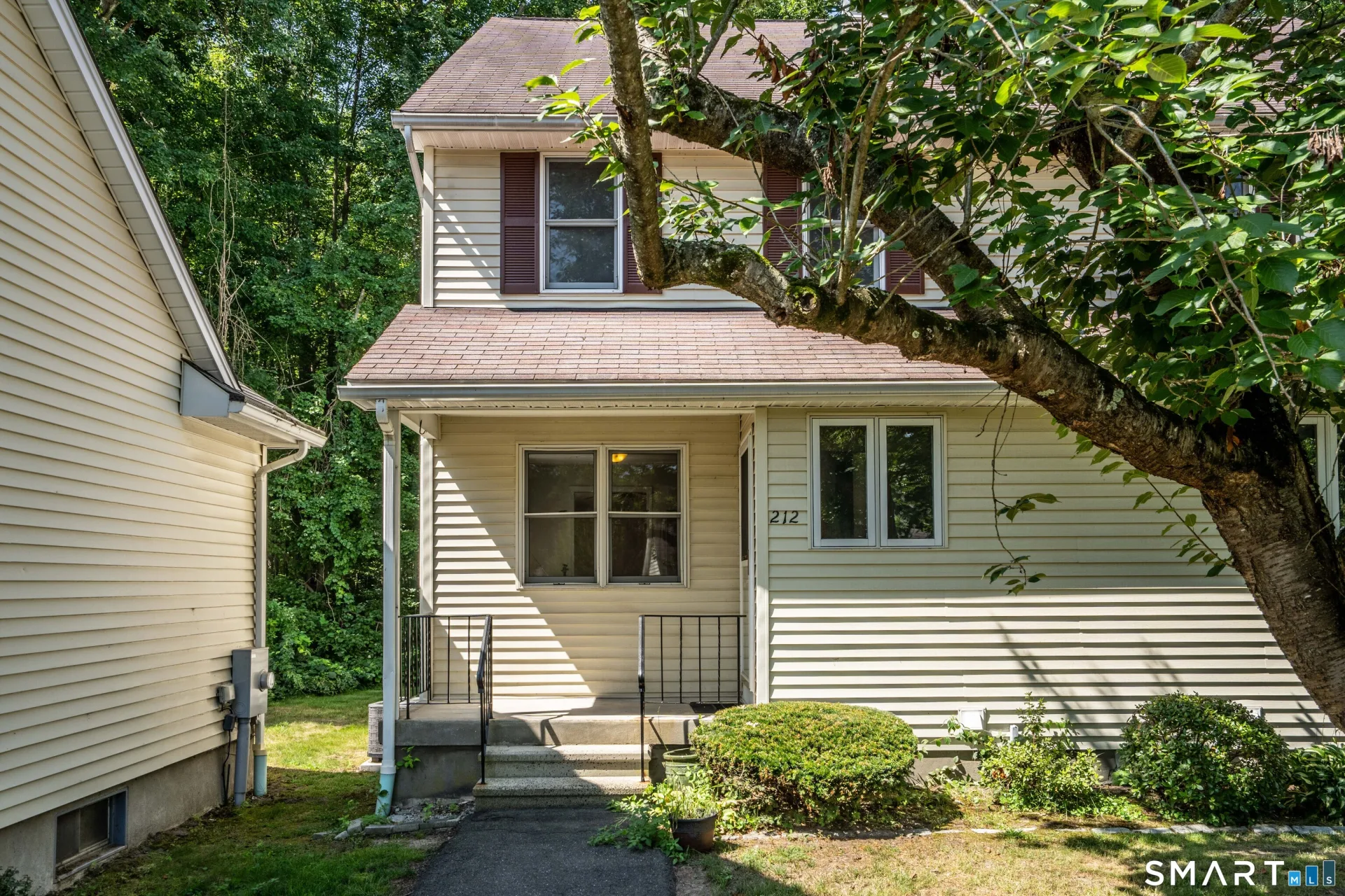 212 Oldefield Farms Road #212, Enfield, CT