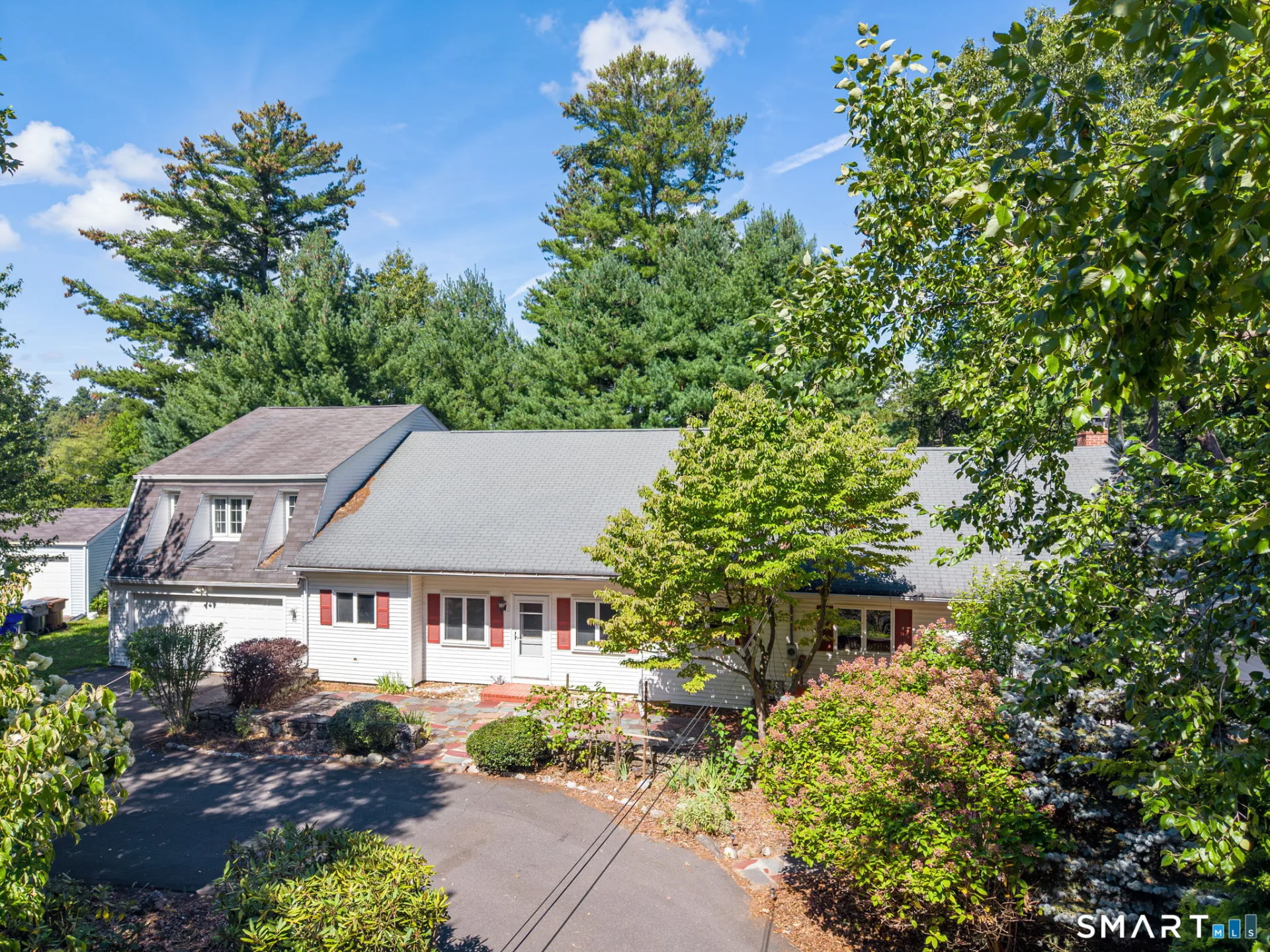 8 Crescent Beach Drive, Enfield, CT
