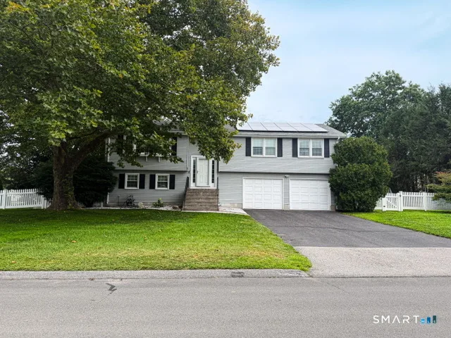 1 Lancaster Road, Cromwell, CT