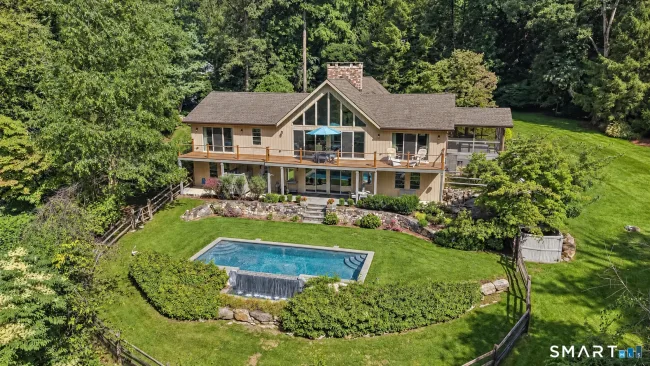 250 Dans Highway, New Canaan, CT
