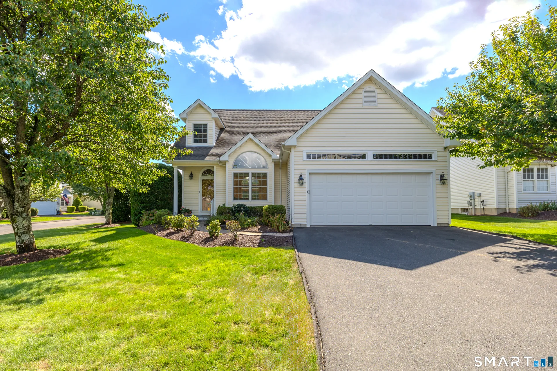 18 Wicklow Lane, Shelton, CT