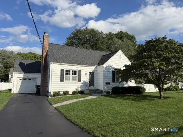 100 Flint Street, Trumbull, CT