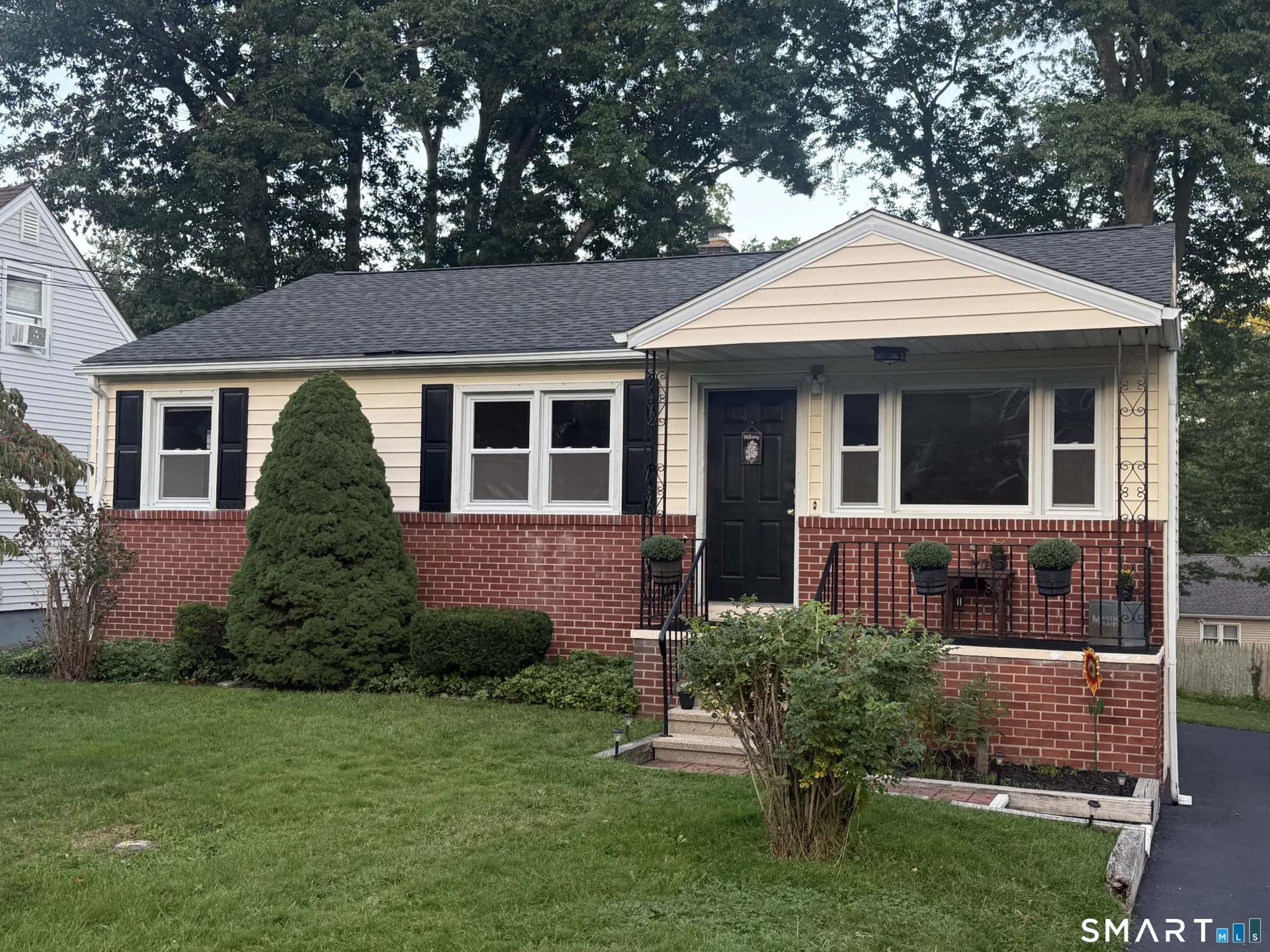 17 Honor Road, West Haven, CT