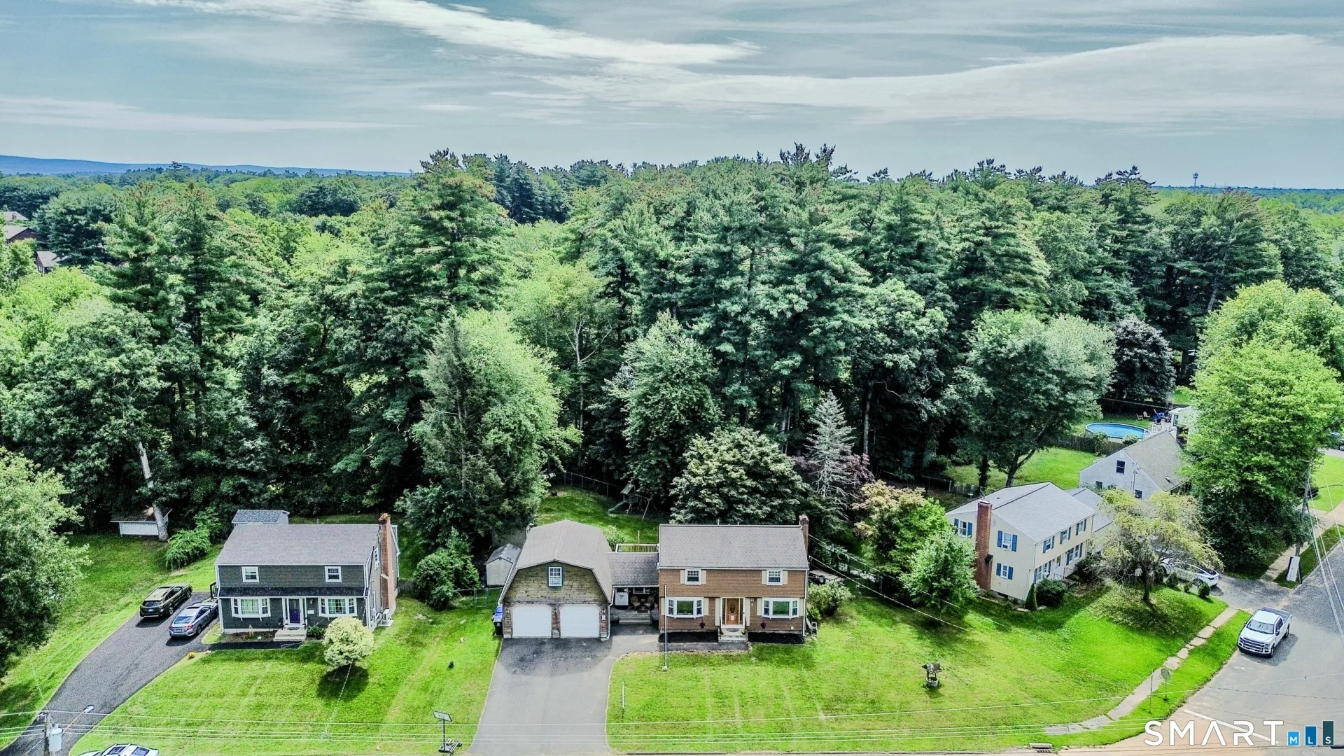42 Oakwood Street, Enfield, CT
