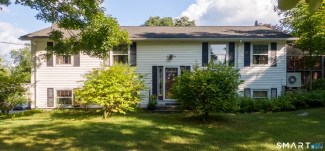 1 Corttiss Road, Thompson, CT