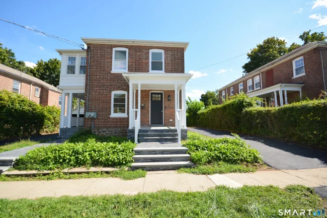 27 Longview Avenue