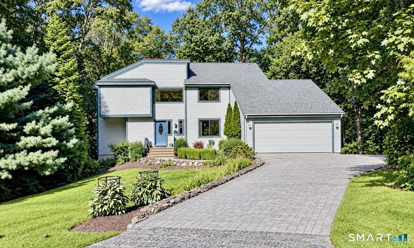 236 Tanglewood Circle, Milford, CT