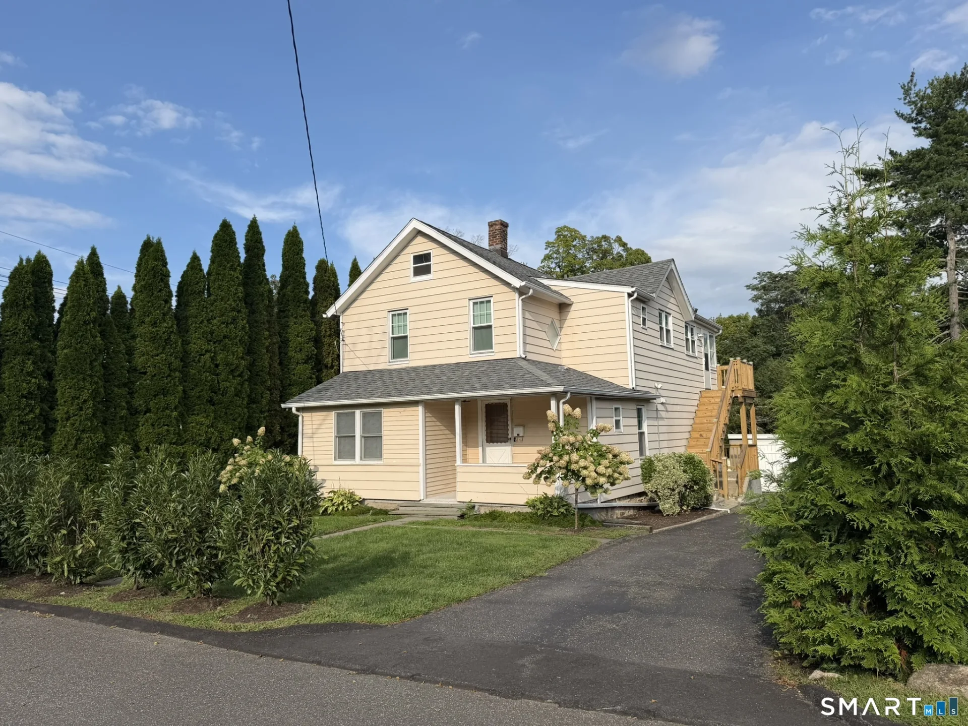 16 Raymond Street, New Canaan, CT