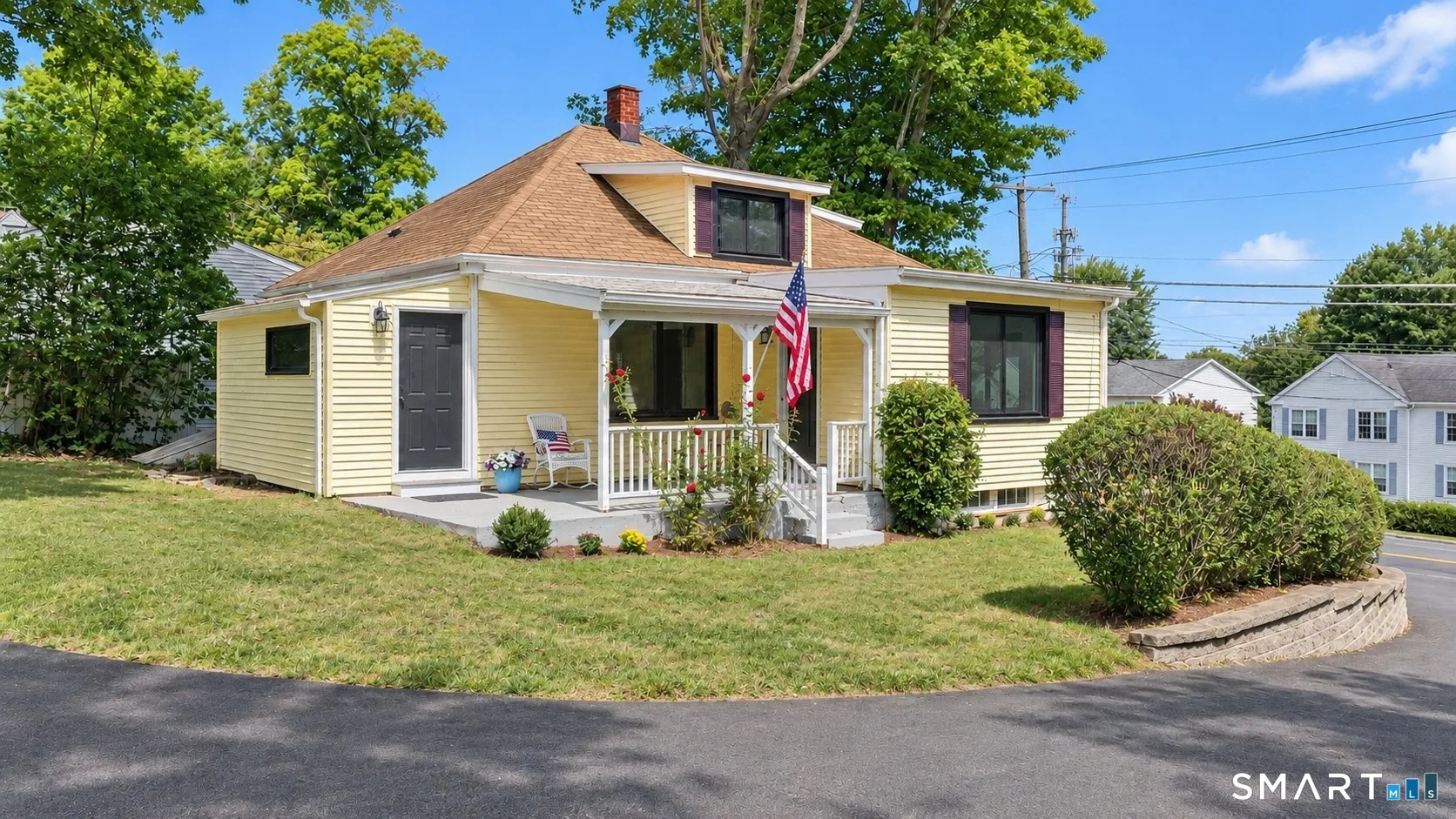 5167 Main Street, Trumbull, CT