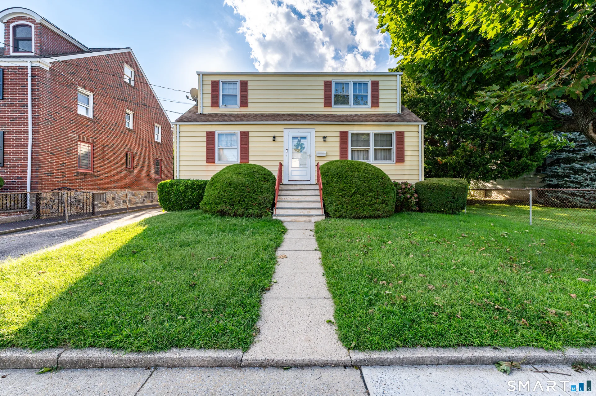 65 Roosevelt Avenue, Stamford, CT