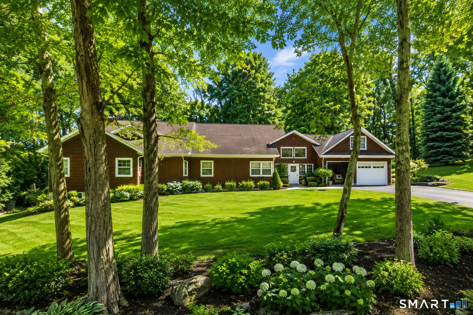 231 Skymeadow Drive, Stamford, CT